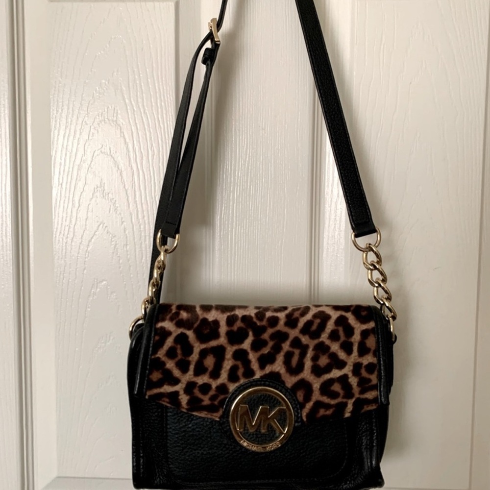 Michael Kors Leopard Print Crossbody Bag with Gold Accents - Picture 2 of 8